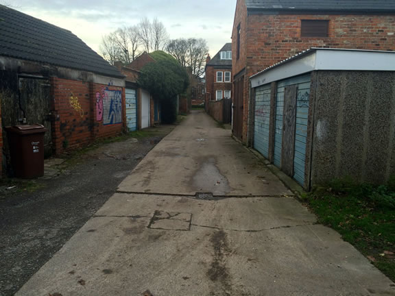 Garages, Hull